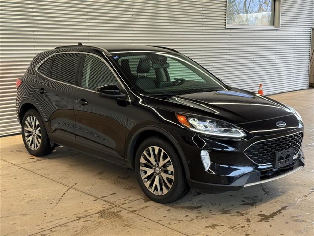 Used 2020 Ford  Titanium Hybrid SUV