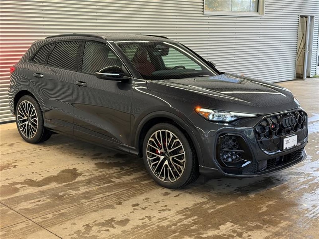 New 2025 Audi  3.0T Progressiv SUV