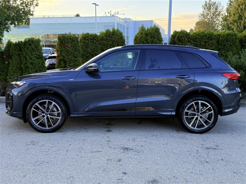 New 2025 Audi 2.0T SUV