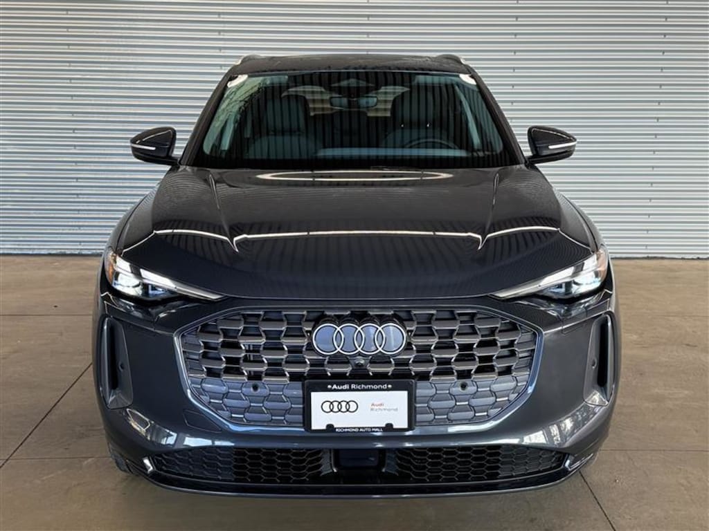 New 2025 Audi 2.0T SUV