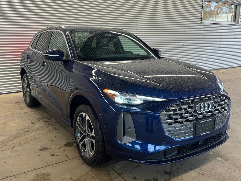 New 2025 Audi 2.0T Technik SUV