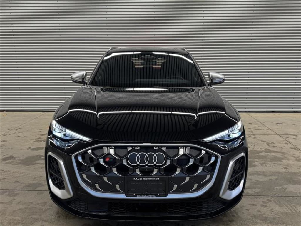 New 2025 Audi  3.0T Progressiv SUV