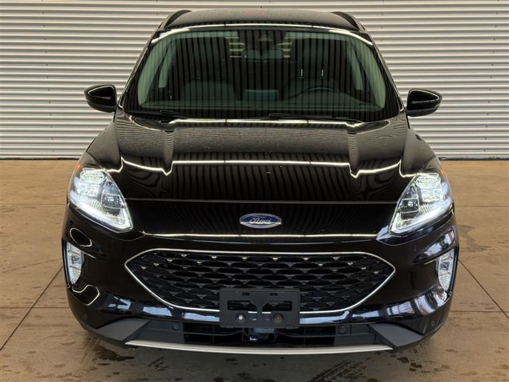 Used 2020 Ford  Titanium Hybrid SUV