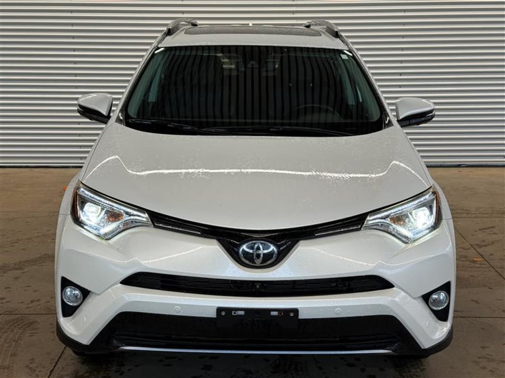 Used 2017 Toyota Limited SUV