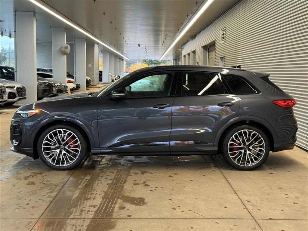 New 2025 Audi  3.0T Progressiv SUV