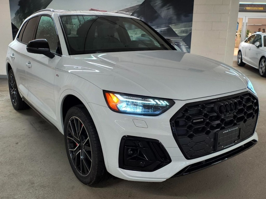 Certified 2025 Audi 45 Technik SUV