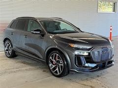 2025 Audi SQ6 e-tron Progressiv SUV