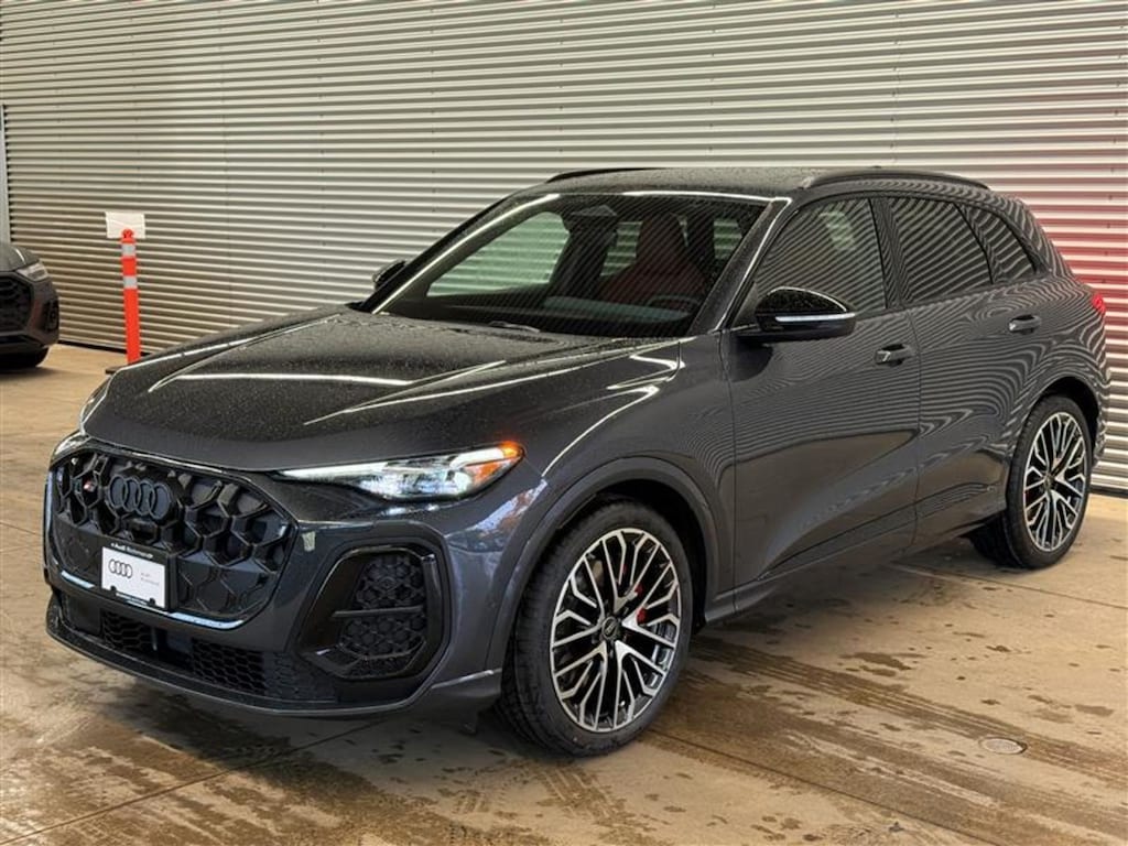 New 2025 Audi  3.0T Progressiv SUV