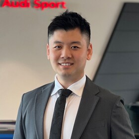 Staff member Eric Chen from 37d720303277