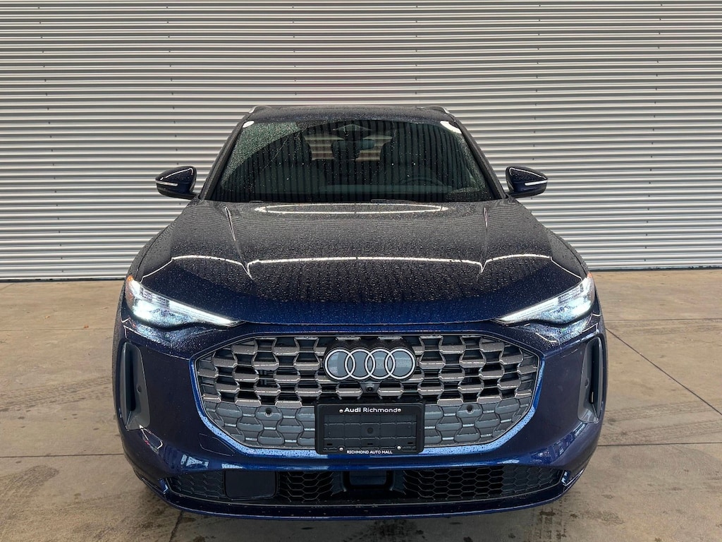 New 2025 Audi 2.0T Technik SUV
