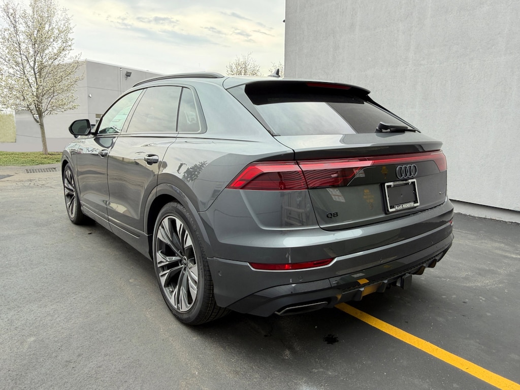 New 2026 Audi Q8 SUV