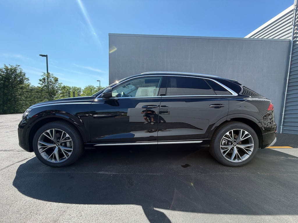 New 2026 Audi Q8 SUV