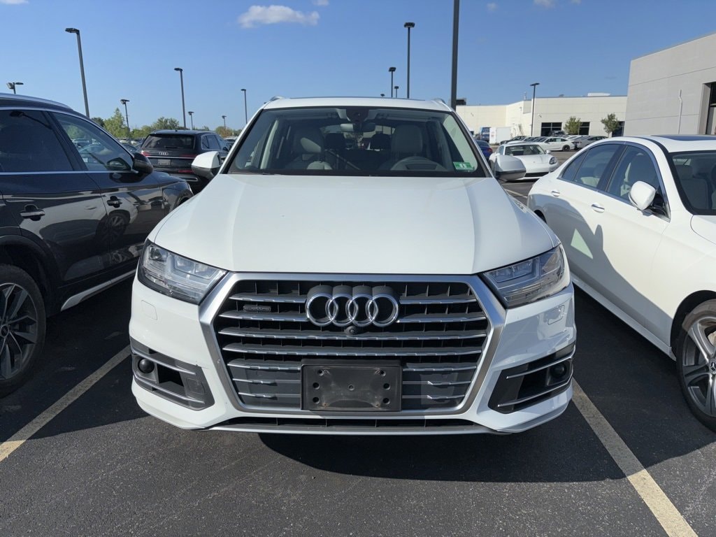 Used 2018 Audi Q7 Prestige with VIN WA1VAAF78JD017369 for sale in Rochester, NY