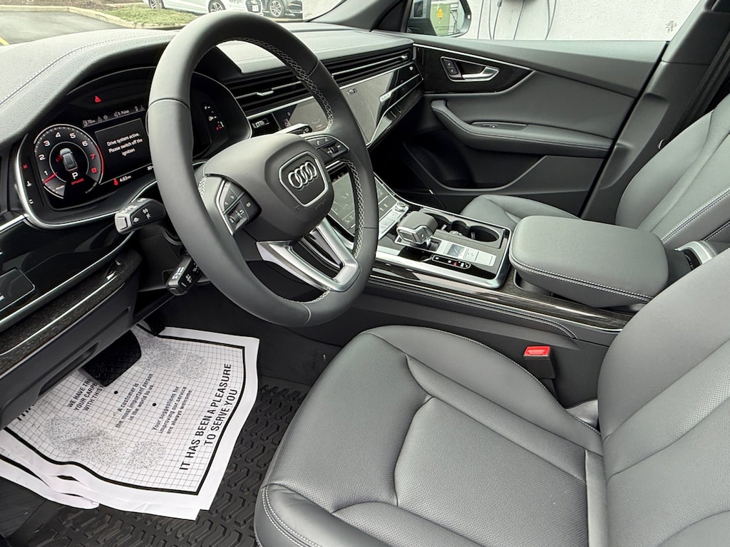 New 2026 Audi Q8 SUV