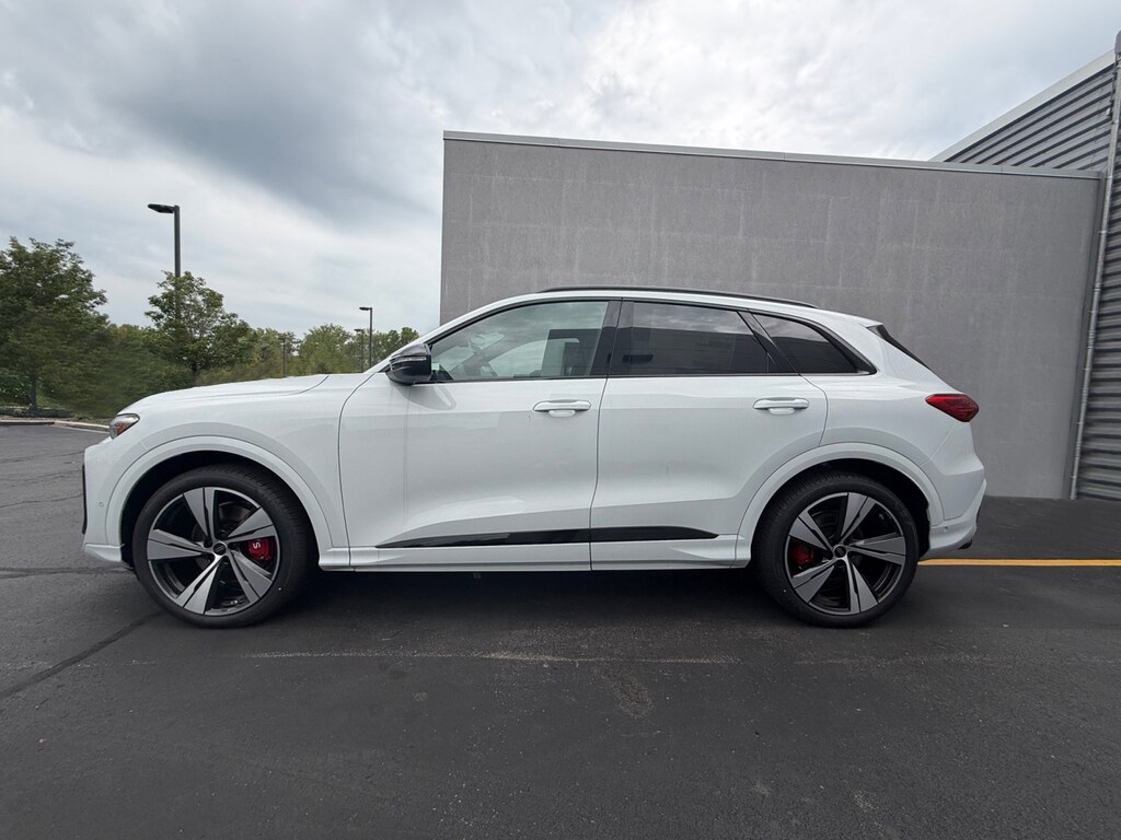 New 2026 Audi SQ5 SUV