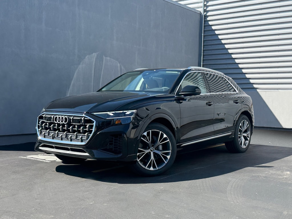 New 2026 Audi Q8 SUV