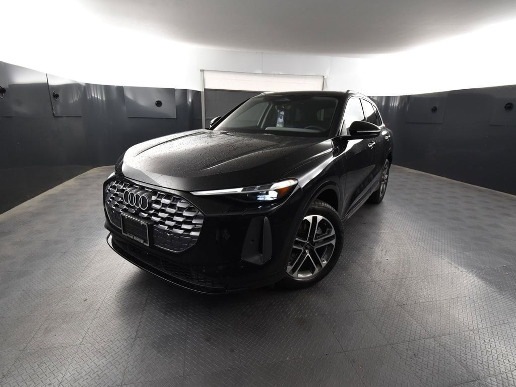 2025 Audi New Q5 Premium Plus's photo