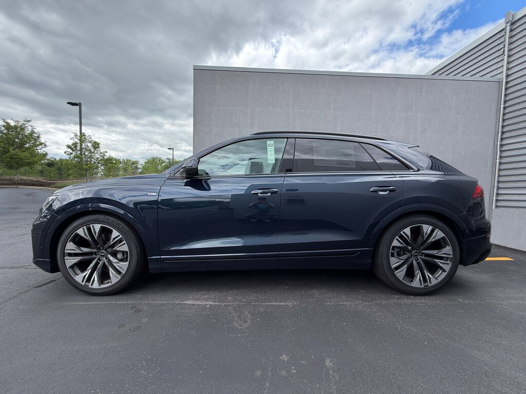 New 2026 Audi Q8 SUV