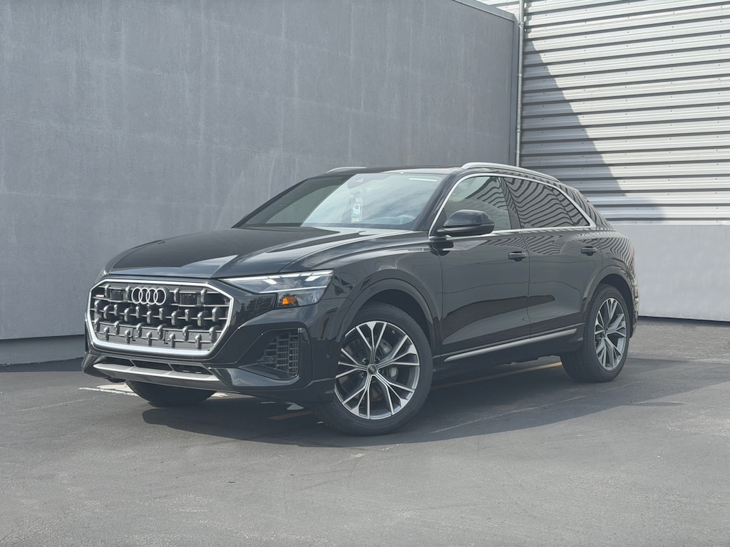 New 2026 Audi Q8 SUV
