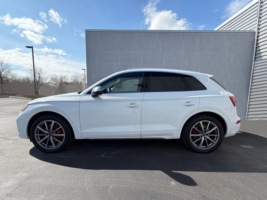 New 2025 Audi SQ5 Premium Plus SUV