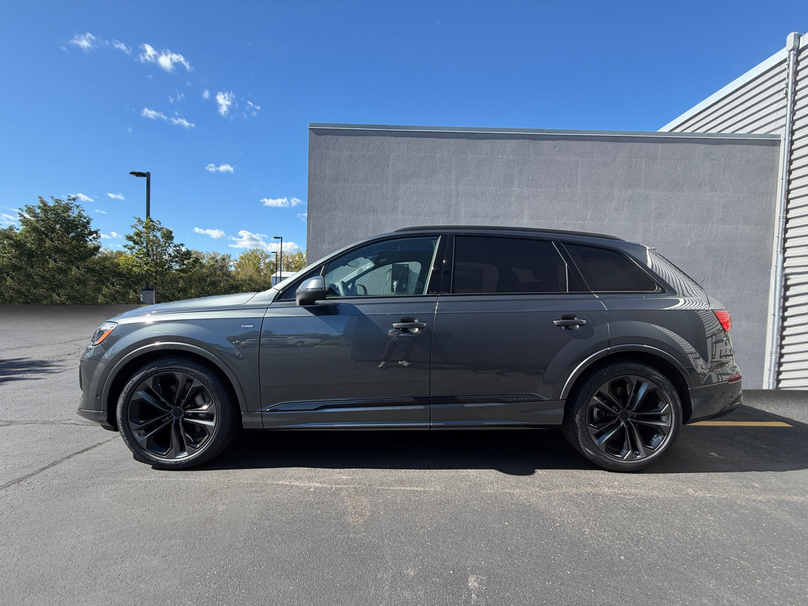 New 2026 Audi Q7 SUV