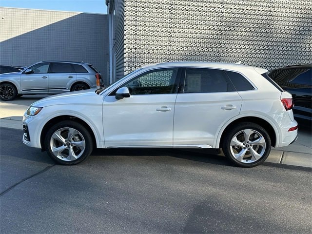 Used 2021 Audi Q5 Premium Plus with VIN WA1BAAFY9M2080881 for sale in Rochester, MI