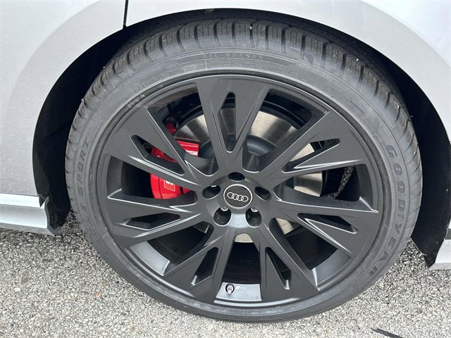 2025 Audi S8 4.0T photo 4