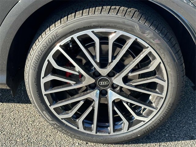2025 Audi SQ5 Premium Plus photo 3