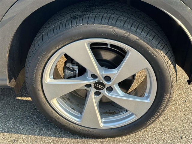 2025 Audi Q5 Sportback Premium Plus photo 3