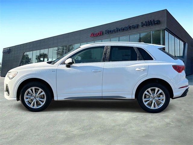 2025 Audi Q3 S line Premium photo 2