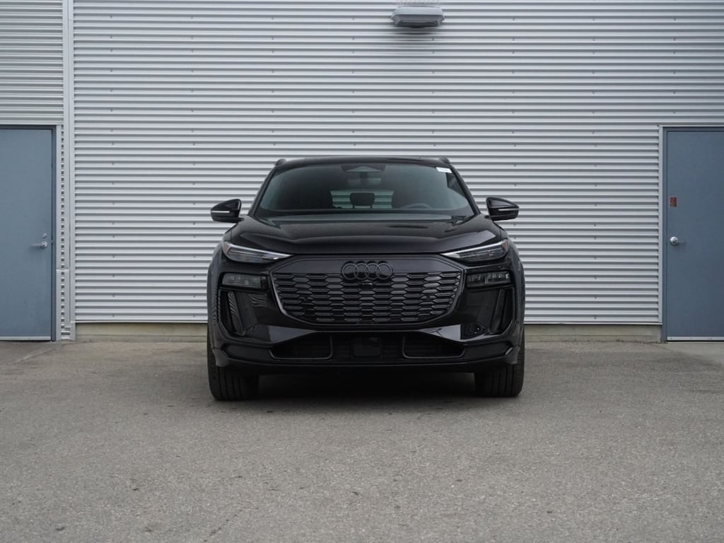 New 2025 Audi Progressiv SUV