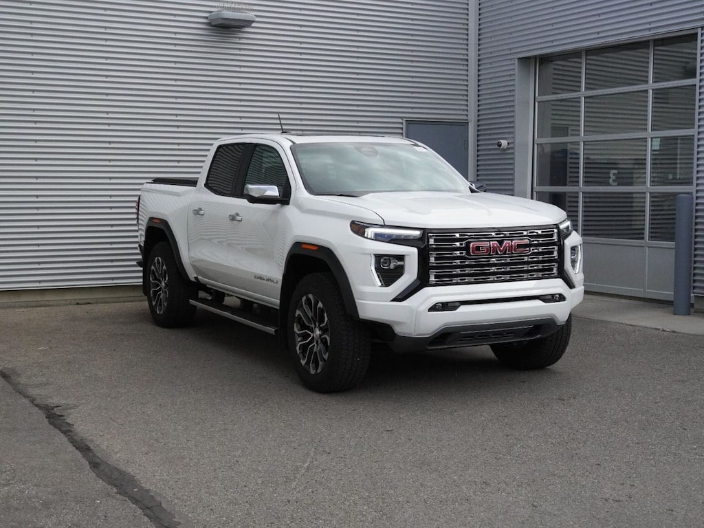 Used 2024 GMC  Denali Truck Crew Cab