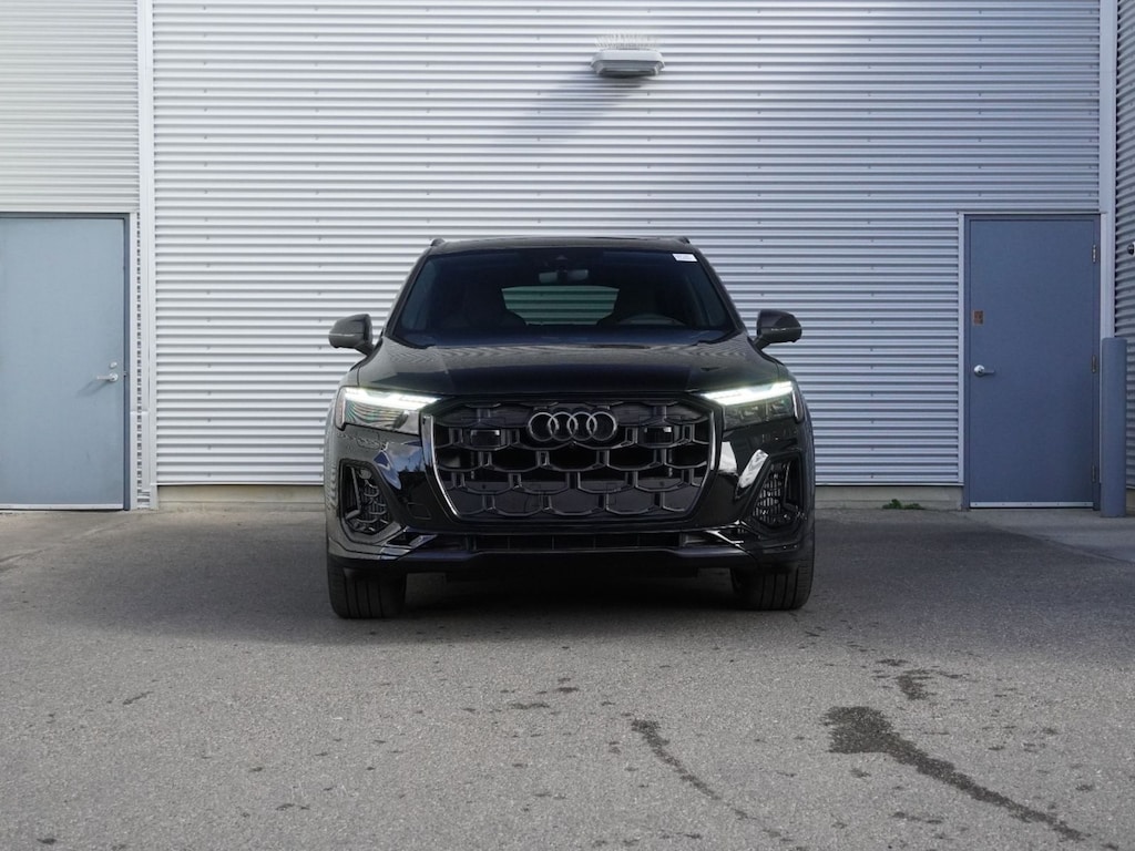 New 2026 Audi  4.0T SUV
