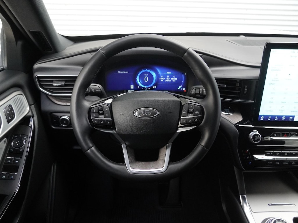 Used 2023 Ford  Platinum SUV