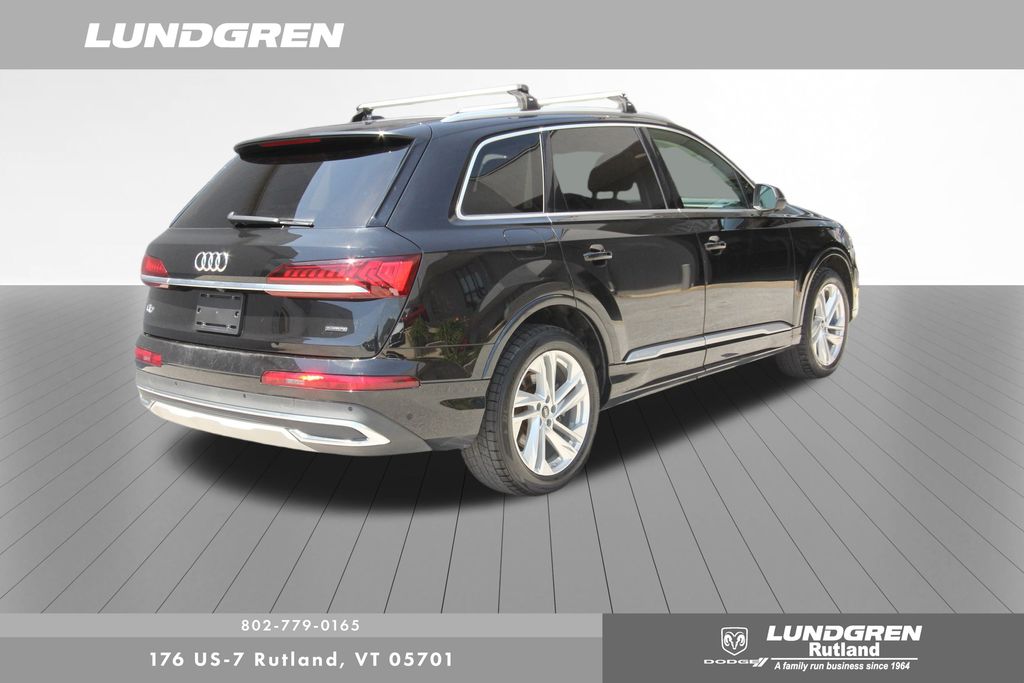 2022 Audi Q7 55 Premium Plus photo 3