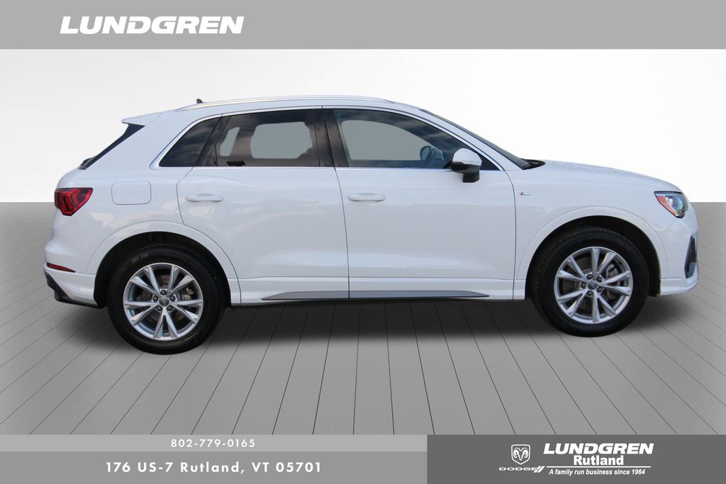 2021 Audi Q3 Premium S line photo 2