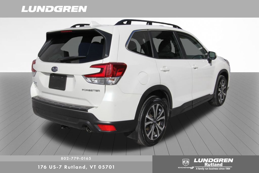 2023 Subaru Forester Limited photo 3