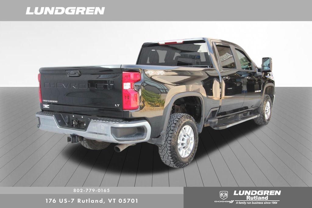2023 Chevrolet Silverado 2500HD LT photo 3