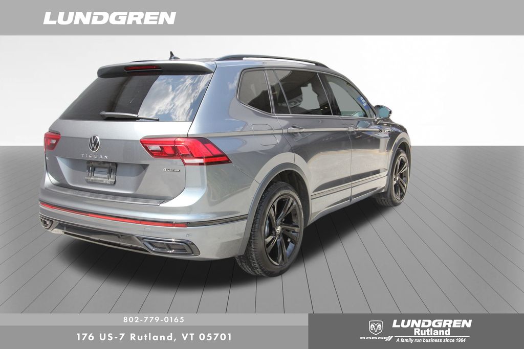 2023 Volkswagen Tiguan SE R-Line Black photo 2