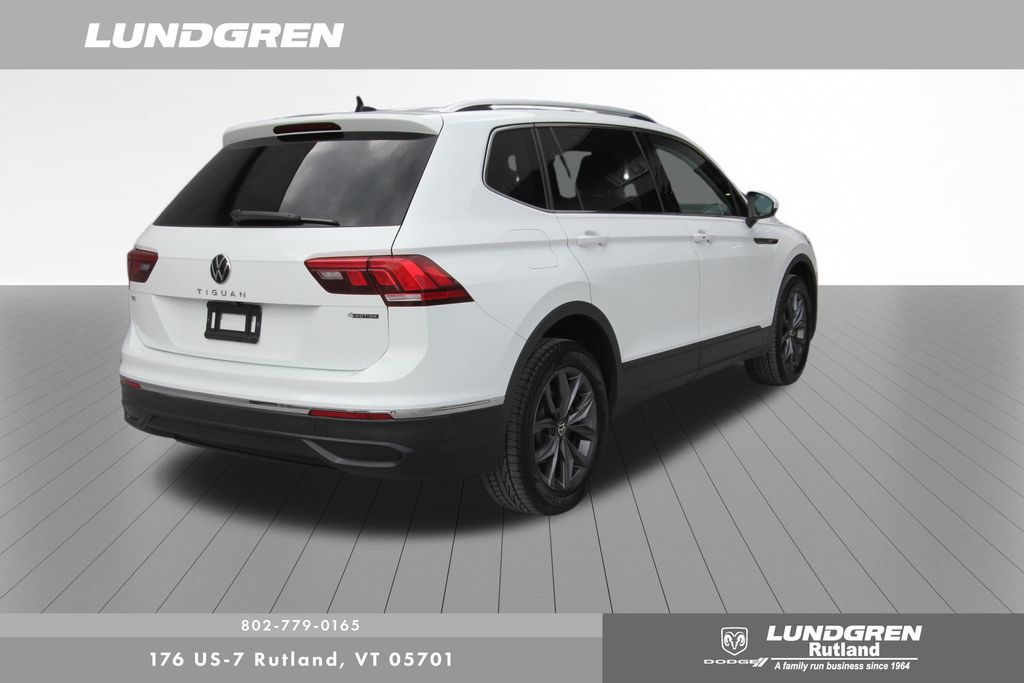 2022 Volkswagen Tiguan SE photo 3