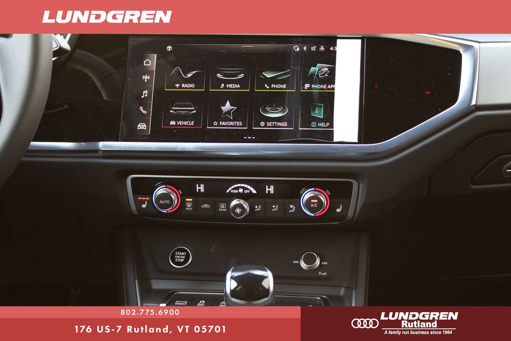 2025 Audi Q3 Premium S line photo 3
