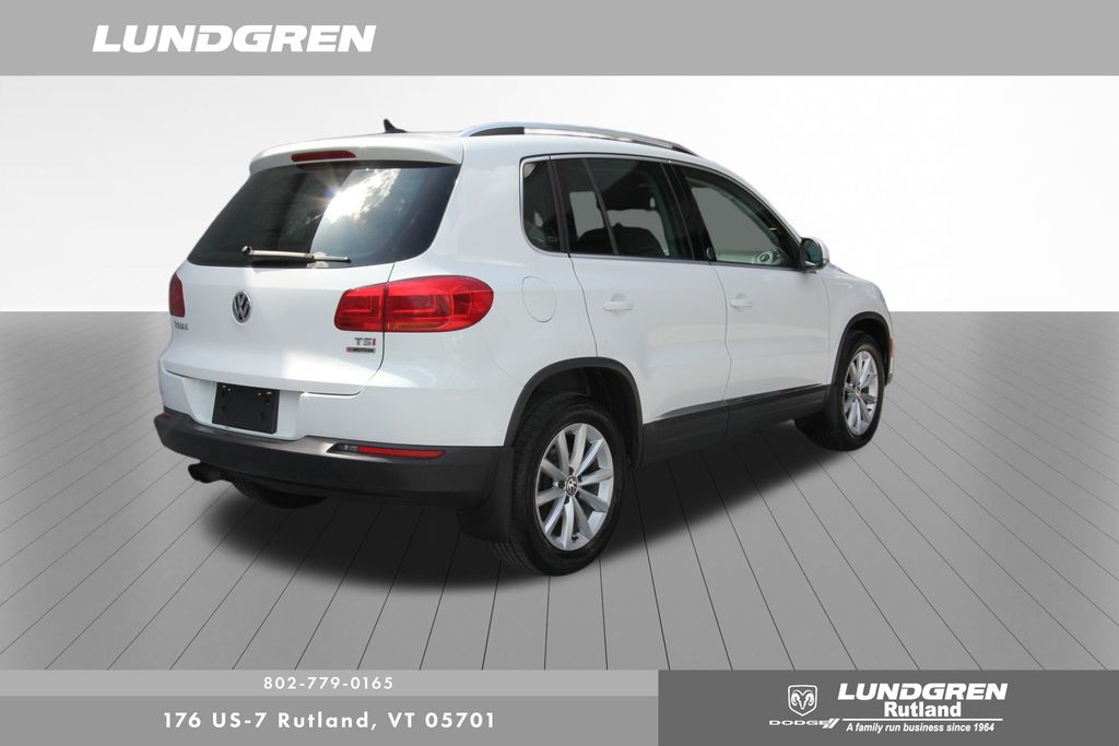 2017 Volkswagen Tiguan Wolfsburg Edition photo 3
