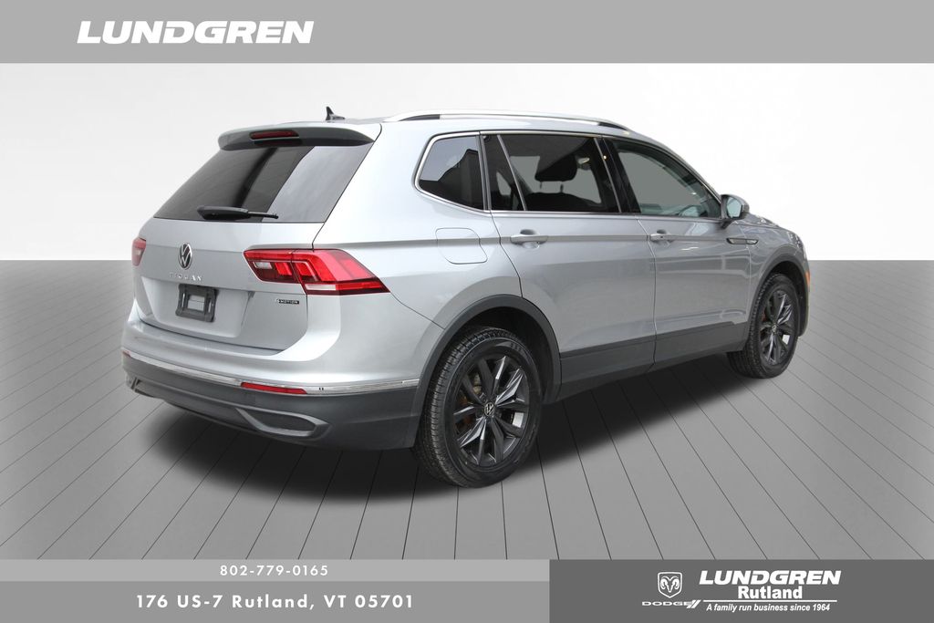 2024 Volkswagen Tiguan SE Wolfsburg Edition photo 2