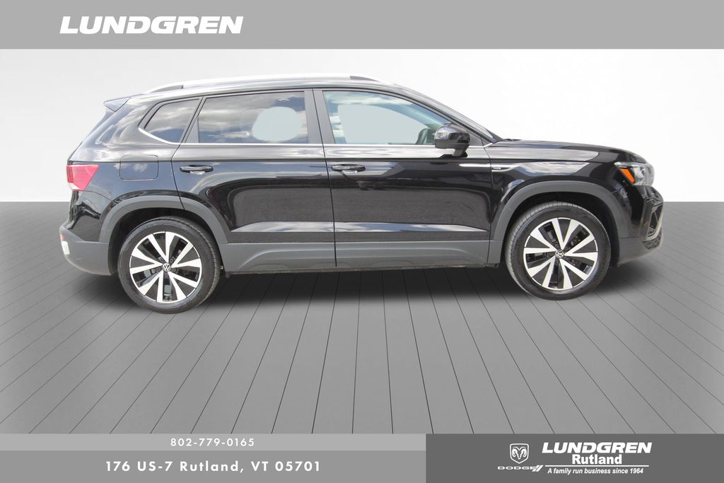 Used 2022 Volkswagen Taos SE with VIN 3VVPX7B20NM063400 for sale in Rutland, VT