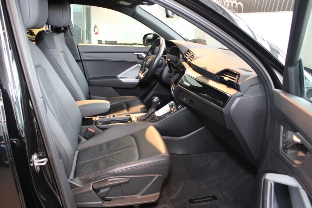 Certified 2022 Audi 40 Komfort SUV