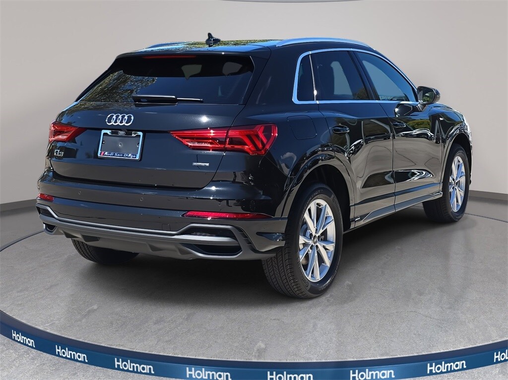 2025 Audi Q3 45 TFSI S line Premium photo 2