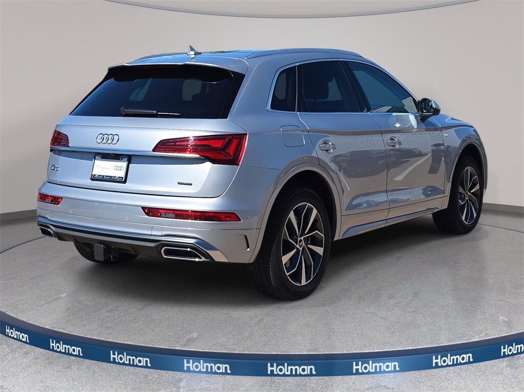 2023 Audi Q5 45 S line Premium Plus photo 2