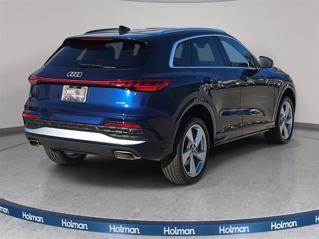 2025 Audi Q5 2.0T Premium Plus photo 3