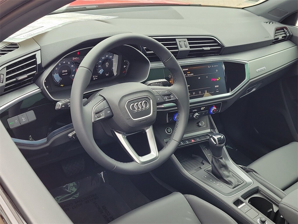 2024 Audi Q3 Premium Plus S line photo 2
