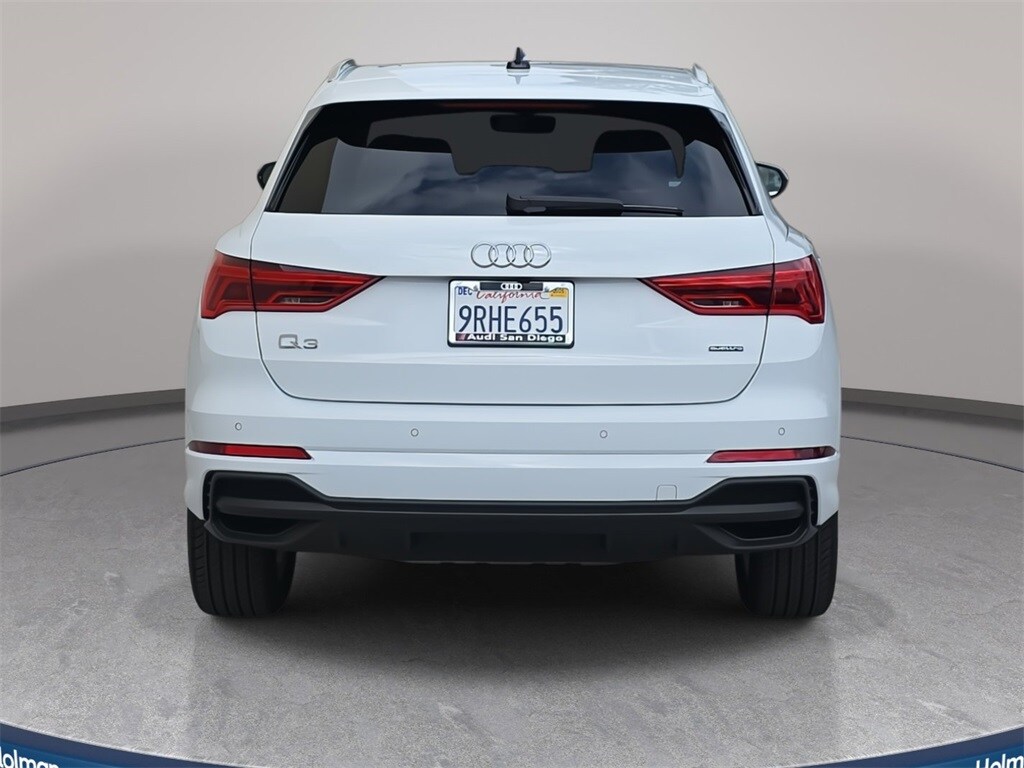 2024 Audi Q3 S line Premium Plus photo 4